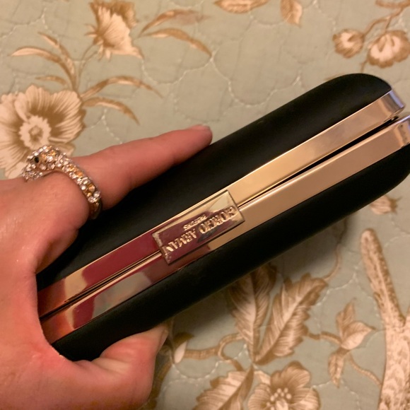 Giorgio Armani clutch - Picture 4 of 5
